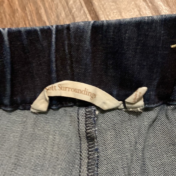 Soft surroundings stretchy pull on capris jeans - Picture 4 of 5